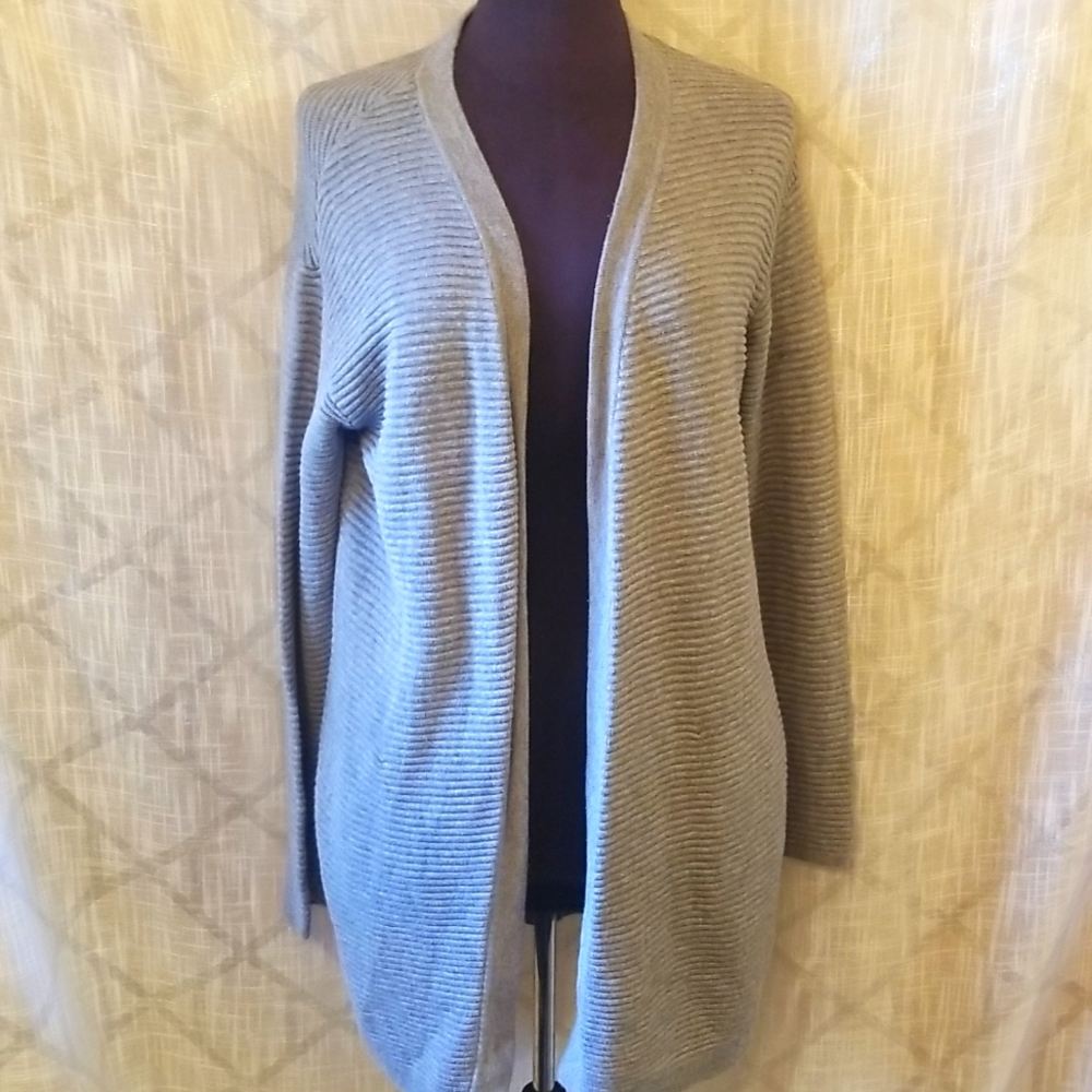 H&M Cardigan Sweater Knit Womens Size Small Gray Pockets Longline Ribbed